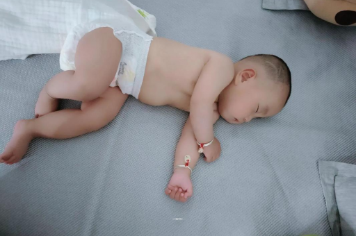 晋城宝宝发烧可以喝牛奶吗